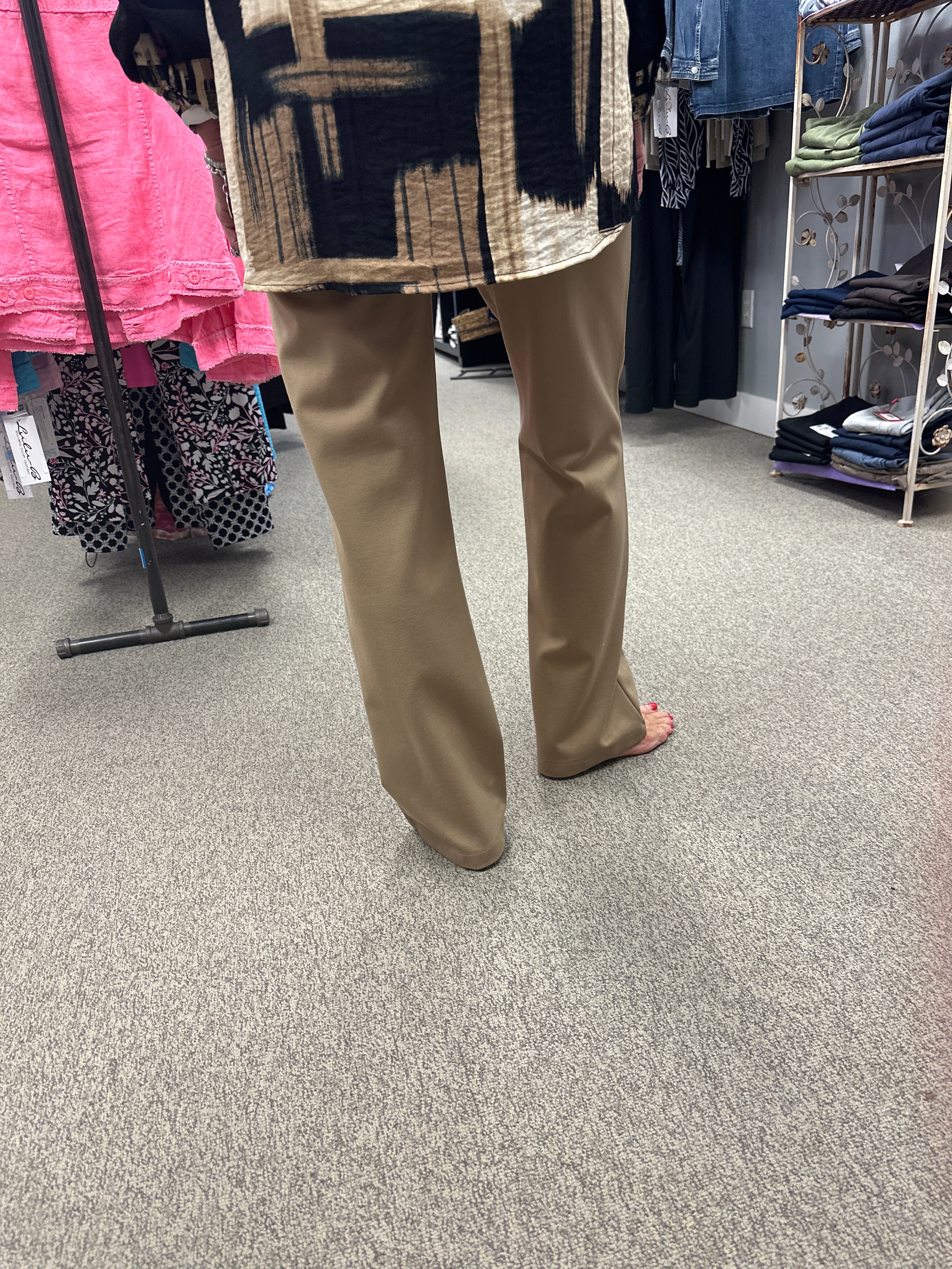 Ponte Pin Tuck Flare
